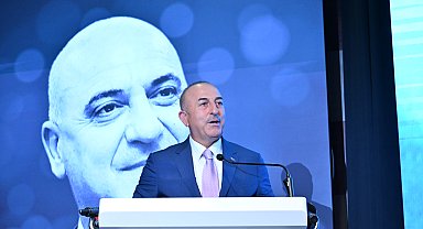 Mevlüt Çavuşoğlu: Siyasi partilerin arasında bir yumuşamanın olması ülkemiz hayrınadır
