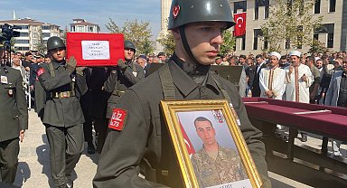 Pençe-Kilit şehidi için Elazığ'da tören