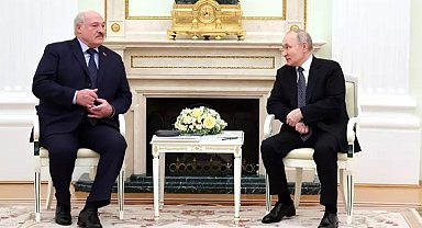 Putin, Belarus lideri Lukaşenko'ya 'Aziz Andreas Nişanı' verdi
