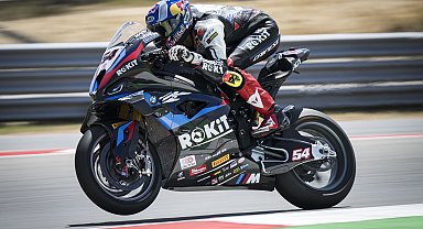 Razgatlıoğlu Dünya Superbike Şampiyonası'nın Portekiz Ayağını Zaferle Bitirdi