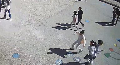 Sağlıkçı eşinden öğrendiği Heimlich manevrasıyla öğrencisinin hayatını kurtardı