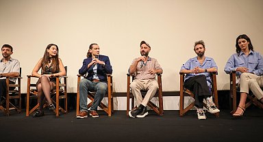 Sarp Bozkurt: Çekim boyunca 'İstanbul'dan sakin bir yere taşınıyoruz' dedik