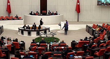 TBMM Genel Kurulu'nda, 'Kefenli' eylem