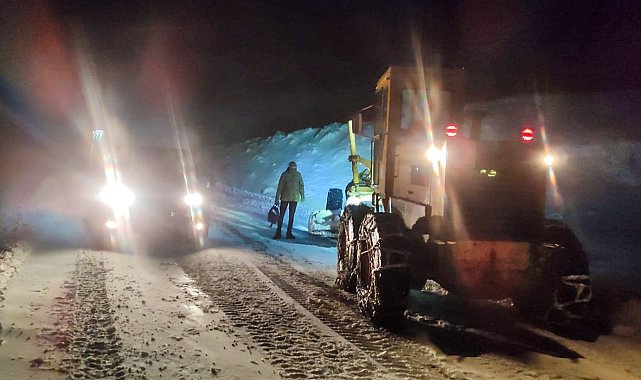 Rahatsızlanan asker, kardan kapanan yol açılarak hastaneye kaldırıldı