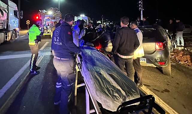 Şanlıurfa'da 2 otomobil çarpıştı; MYP İl Başkanı öldü, 2'si polis 6 yaralı - Yeniden