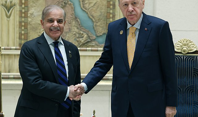 Cumhurbaşkanı Erdoğan, Pakistan Başbakanı Şahbaz Şerif ile bir araya geldi