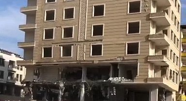 5 katlı bina yıkım sırasında çöktü