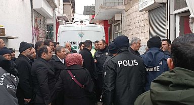 Atkısını hamur yoğurma makinesine kaptıran iş yeri sahibi boğuldu