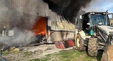 Aydın'da çadır imalatı yapılan iş yerinde yangın