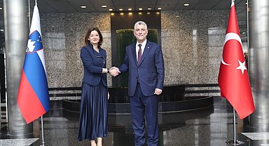 Bakan Bolat, Slovenya Başbakan Yardımcısı Fajon ile görüştü