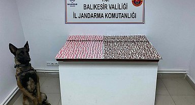 Balıkesir'de 7 bin 761 adet sentetik ecza hap ele geçirildi