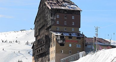 Bolu Belediye Başkanı Tanju Özcan, otel yangınıyla ilgili savcılığa suç duyurusunda bulundu