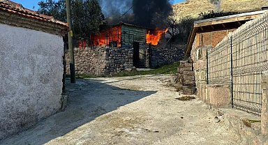 Çanakkale'de müstakil evde yangın