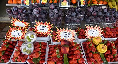 Canı çekene, 'adet' satılıyor; nektarin, şeftali 150, erik 100 lira