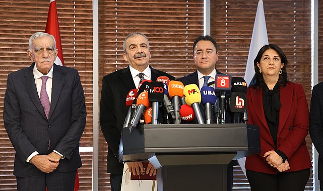 DEM Parti heyeti, DEVA Partisi Genel Başkanı Babacan'ı ziyaret etti