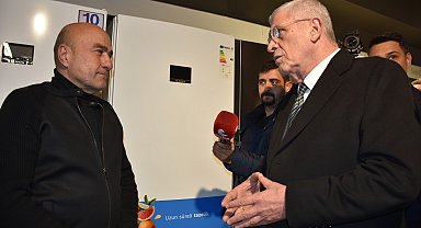 Dervişoğlu: Bu ülkenin 50 bin evladını kaybetmesine neden olan adama barış güvercini muamelesi yapılıyor