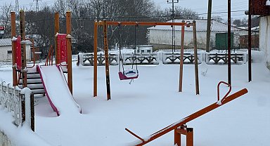 Edirne ve Kırklareli'nin yüksek kesimlerinde kar yağışı