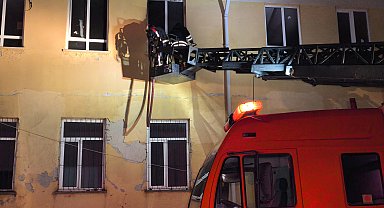 Edirne'de eski okul binasında yangın