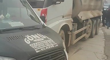 El freni çekilmeyen kamyon, 3 araca çarptı