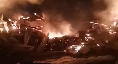 Erzurum'da yangında 10 ev, 5 ahır ve 3 depo kullanılamaz hale geldi