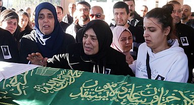 Eski eşinin üzerine benzin döküp ateşe verdiği Pınar, toprağa verildi