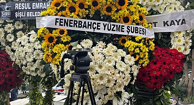 Fenerbahçeli yüzücü Vedia Nil Apak ve annesi Ferda Apak son yolculuklarına uğurlandı