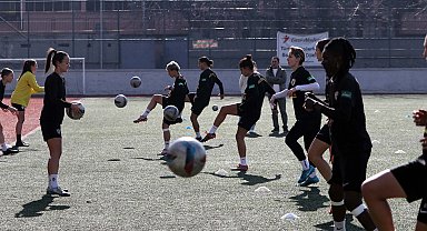 Gaziantep'in kadın futbolcuları, Beşiktaş maçına hazır