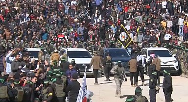 Hamas, 4 İsrailli kadın esiri Kızılhaç'a teslim etti