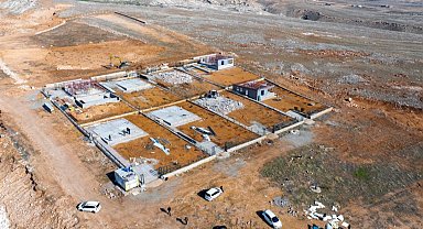 Hazine arazisine inşa edilen 8 villa ekipler tarafından yıkıldı