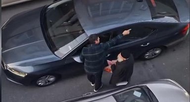 İstanbul - Bağcılar'da otomobiliyle ters yöne girdi 'polisim' diyerek tehdit etti; 'Seni patates ederim'