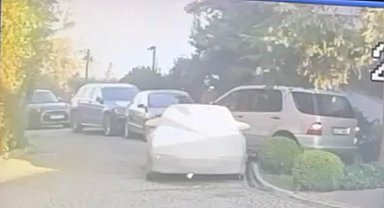 İstanbul - Beşiktaş'ta cip bina boşluğuna düştü