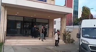 İstanbul - Beylikdüzü'nde taşkınlık çıkaran grup ile mekan çalışanları arasında kavga: 2 ağır yaralı, 3 gözaltı