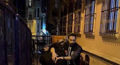 İstanbul- Beyoğlu'nda sahte döviz operasyonu: 112 bin euro ve 160 bin dolar ele geçirildi