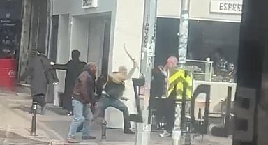 İstanbul - Cihangir'de kılıç ve sandalyeli kavga kamerada