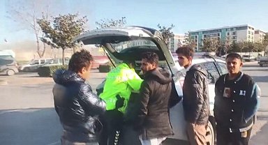 İstanbul - Esenyurt'ta konsolosluk aracı İETT otobüsüne çarptı