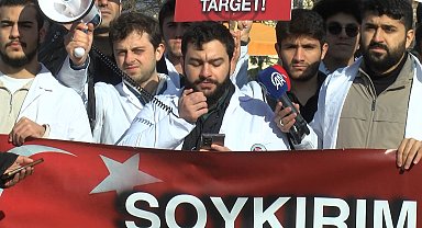 İstanbul - Fatih'te sağlık çalışanları Gazze için toplandı