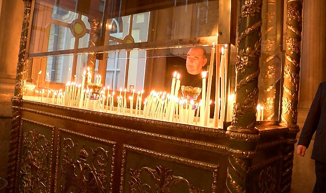 İstanbul- Haliç'te haç çıkartma töreni yapıldı