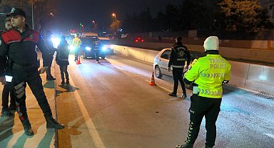 İstanbul - İstanbul Emniyet Müdürü Yıldız, Bahçelievler'de asayiş uygulamasına katıldı