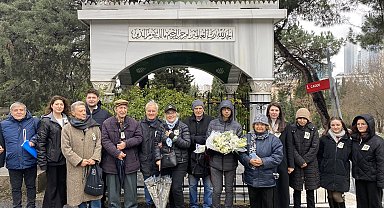 İstanbul - Safiye Ayla Targan mezarı başında anıldı