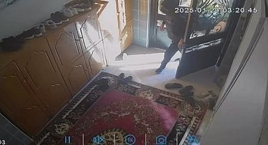 İstanbul- Sultangazi'de ayakkabı hırsızlığı kamerada