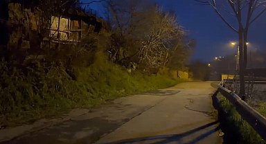 İstanbul - Üsküdar'da gecekonduda çıkan yangında 2 kişi hayatını kaybetti