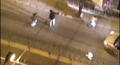 İstanbul- Zeytinburnu'nda polisin silah çekip kovaladığı uyuşturucu satıcısı yorulunca yakalandı