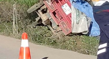 İzmir'de 3 tekerlekli motosiklet zeytin ağacına çarptı; 2 kardeş öldü