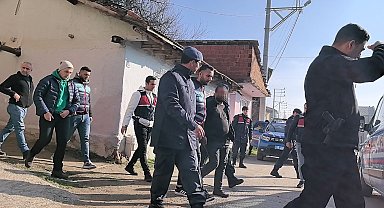 Jandarmayı görünce kendisini eve kilitledi, 24 saat sonra teslim oldu