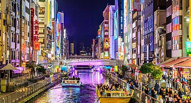 Japonya'nın Osaka şehrinde kamusal alanda sigara içme yasağı başladı