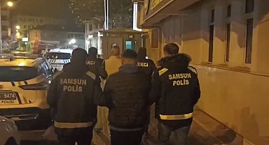 Karton kutularda uyuşturucu ele geçirildi; 2 gözaltı