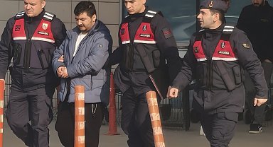 Kendisini doktora götürmek isteyen babasını bıçaklayan şüpheli tutuklandı