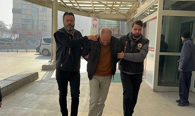 Konya'da çöken 4 katlı binayı yapan müteahhit gözaltında