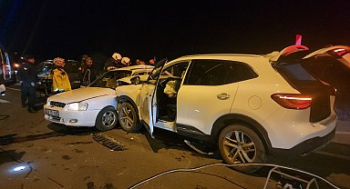 Konya'da otomobil ile cip çarpıştı: 6 yaralı