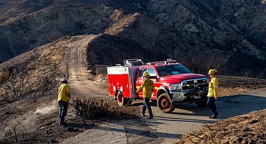 Los Angeles'ta 50 bin kişiye tahliye uyarısı yapıldı